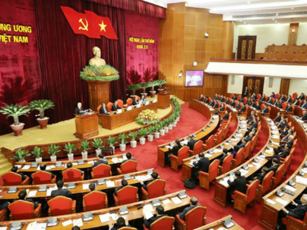 Bộ Chính trị, Ban bí thư quyết định các chức danh nào?