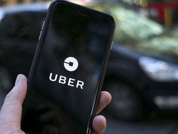 Cục Thuế TPHCM nói gì khi bị Uber kiện?
