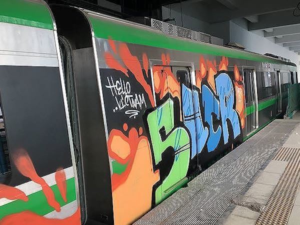 Vụ “vẽ bậy” lên tàu Cát Linh-Hà Đông: Đưa nhà sản xuất ở Trung Quốc sang đánh giá