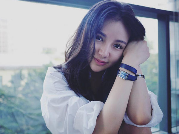 Ái nữ nhà tỷ phú Singapore dự đám cưới thiếu gia Tân Hoàng Minh