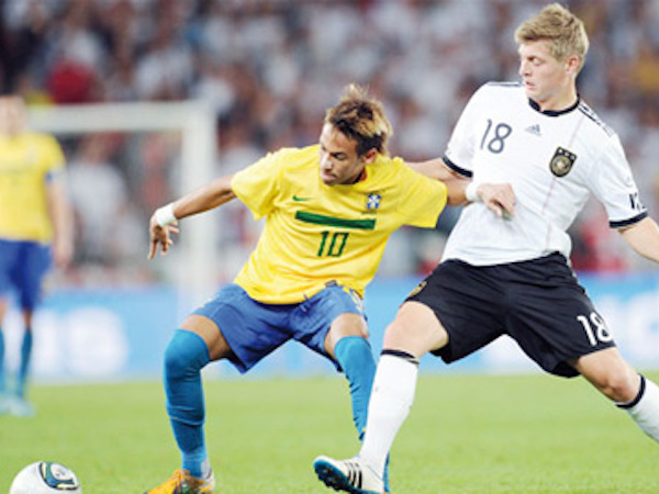 Real sẵn sàng bán Kroos lấy chỗ cho Neymar