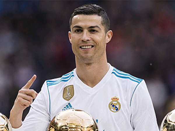 Ronaldo sợ mất vị thế, đề xuất không mua tiền đạo