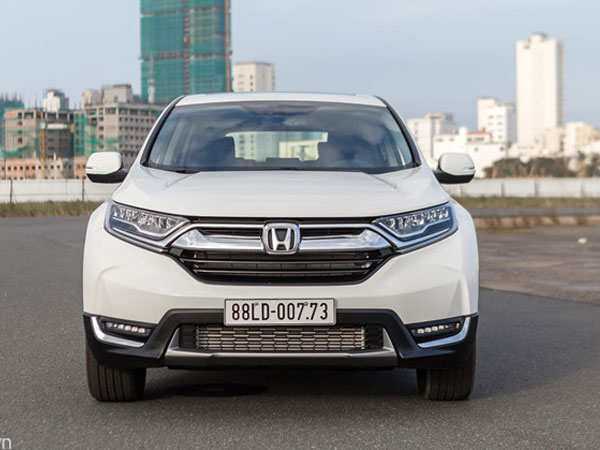 Gần 700 xe Honda CR-V 7 chỗ chờ khách tại Việt Nam