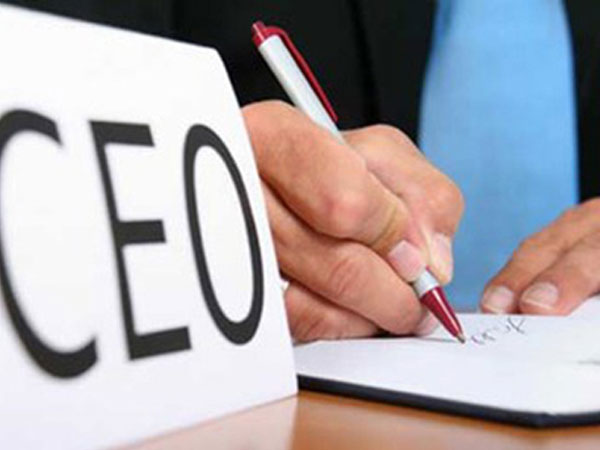 Sếp doanh nghiệp lương nghìn USD cũng chật vật tìm bến đỗ