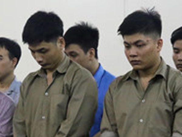 9X chém chết người ở công viên lĩnh 18 năm tù