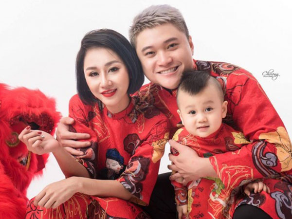 Ca sĩ Vũ Duy Khánh và vợ tái hợp sau một thời gian ly thân