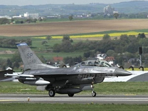 Đài Loan 'tàng hình hóa' tiêm kích F-16, mạnh ngang Su-35S