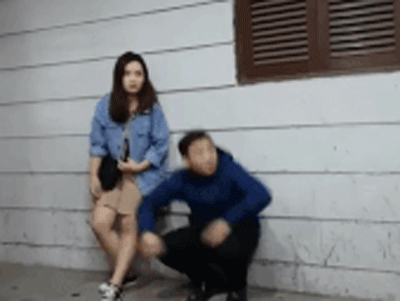 Giới trẻ háo hức tham gia 'Vũ điệu lùi xe' hot nhất đầu năm 2018