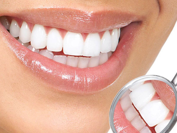 8 loại thực phẩm bạn chịu khó ăn sẽ khiến răng sạch bong, trắng bóc