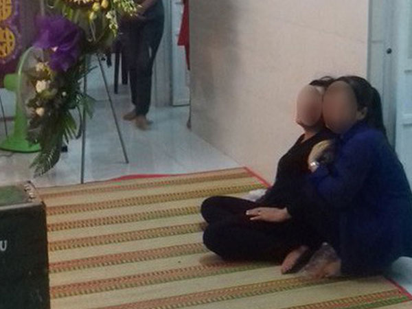 Vụ chồng chém vợ tử vong rồi treo cổ: 2 con nhỏ mồ côi không ai nuôi nấng