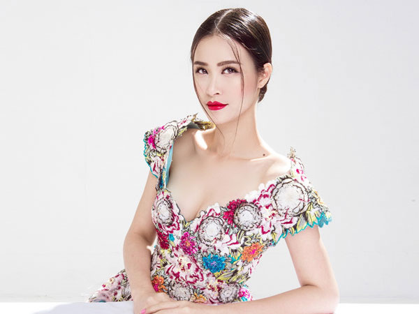 Lộ tin nhắn Đông Nhi muốn giải nghệ sau 10 năm hoạt động