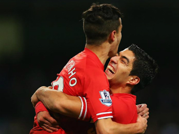 Luis Suarez mua sẵn nhà cho Coutinho