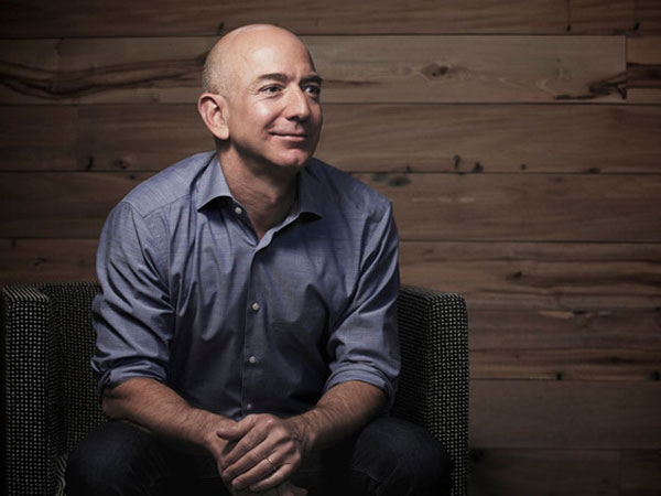Tài sản của ông chủ Amazon vượt mốc 105 tỷ USD