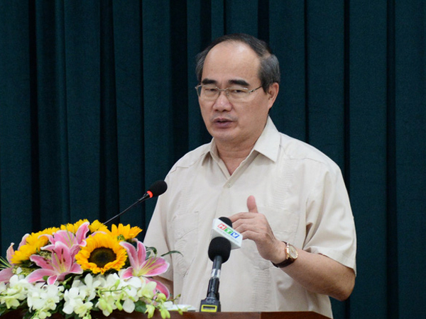 Có cán bộ bao che, lướt qua vi phạm để trục lợi