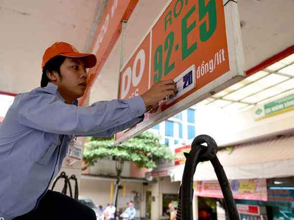 Doanh nghiệp nói gì về nguồn cung xăng E5?