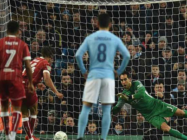 Man City - Bristol City: Lao lực với 'ngựa ô', định đoạt phút bù giờ