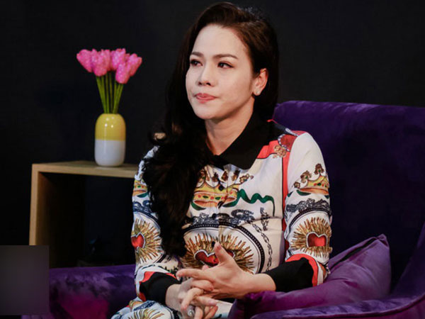 Nhật Kim Anh: Tôi bị liệt nửa người ở Mỹ, bị mắng chửi là bà mẹ chỉ biết đi chơi!
