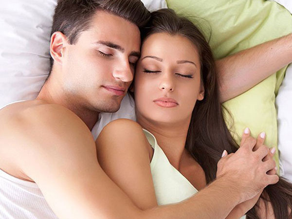 Quý ông 'đổi gió' cần dè chừng những bệnh tình dục nguy hiểm sau