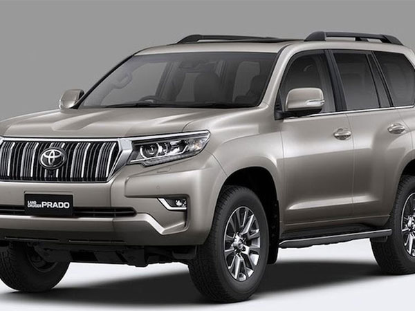 SUV hạng sang Toyota tăng gần 100 triệu, xe Toyota đồng loạt tăng giá