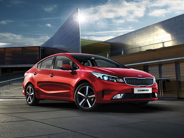 Kia Cerato sedan thế hệ mới chuẩn bị trình làng