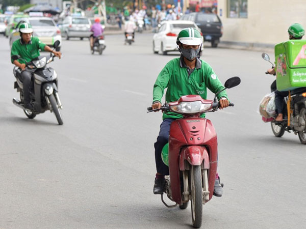 Grab tăng giảm chiết khấu: 'Vị trí của tài xế quá yếu thế để đàm phán'