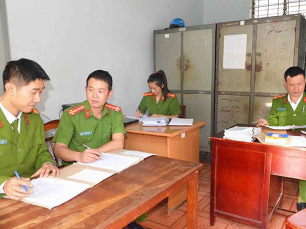 Ly kỳ chuyện cảnh sát điều tra phá án