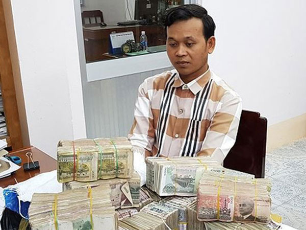 Tạm giữ nghi phạm nhập lậu lúa vào Việt Nam