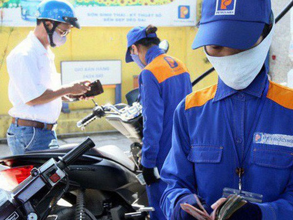 Bãi bỏ một số điều kiện về kinh doanh xăng dầu