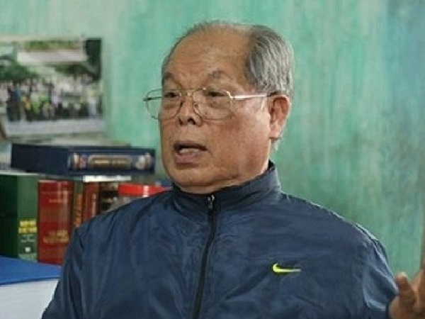 PGS Bùi Hiền ăn bánh mì thay cơm để dịch 'Truyện Kiều' sang 'Tiếw Việt'