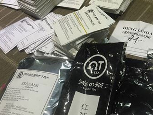 Thu giữ hơn 2.000 túi nguyên liệu trà sữa không rõ nguồn gốc