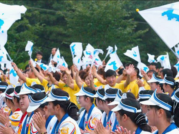 Hàn Quốc và Triều Tiên cùng diễu hành dự Olympics