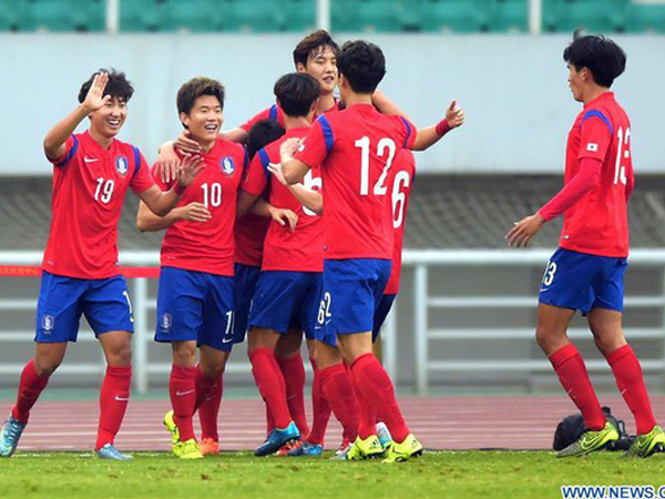 Thắng 'như đùa', Hàn Quốc trao món quà quý hơn vàng cho U23 Việt Nam
