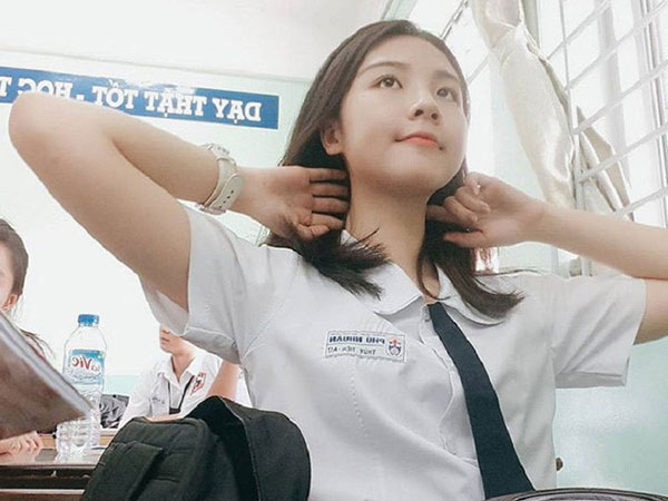 10X Sài Gòn được mệnh danh 'thiên thần học đường' vì xinh đẹp