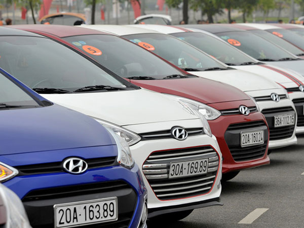 Khóc cười cùng giá xe