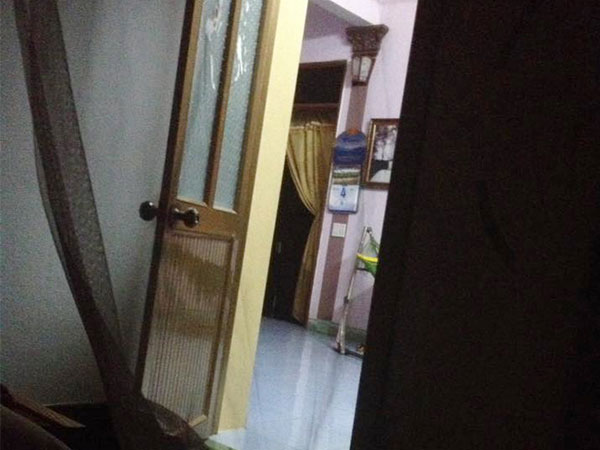 Tỏ thái độ vì chị dâu suốt ngày khóa cửa phòng riêng, 'giặc bên Ngô' bị chị em nắn gân ngay tại trận