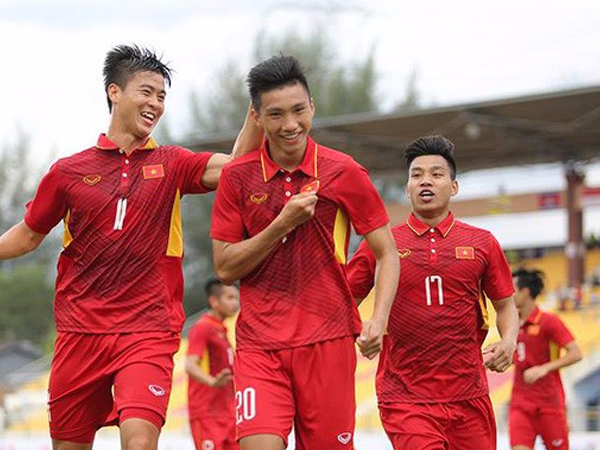 Bóng ma chấn thương ập đến, HLV Park Hang-seo có nguy cơ mất 'bảo kiếm' trước Iraq