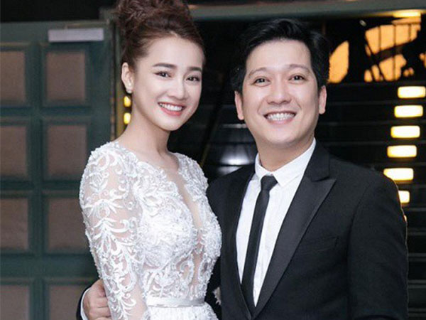 Không chỉ có Trường Giang và Nhã Phương, showbiz Việt cũng từng chứng kiến nhiều màn cầu hôn công khai cực lãng mạn!