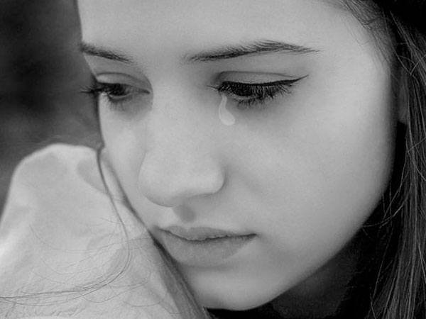Một câu chê trách cũng đủ để phụ nữ tổn thương suốt đời