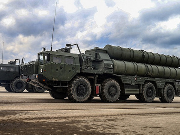Tên lửa S-400 Nga bán cho Trung Quốc bị bão làm hỏng khi vận chuyển