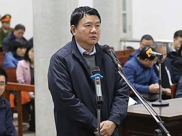 Clip: Thẩm phán đọc bản án tại phiên toà xét xử Đinh La Thăng sáng nay (22/1)