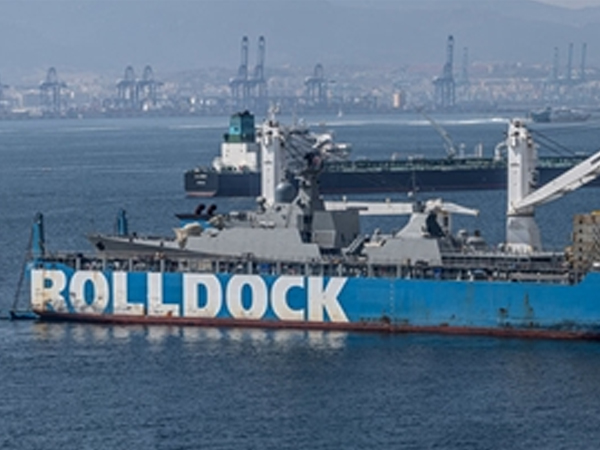 Rolldock Star về tới Cam Ranh, Việt Nam đã nhận tàu Gepard