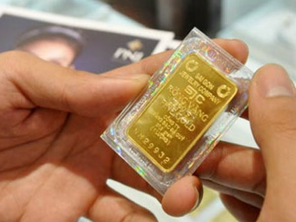 Giá vàng trong nước biến động trái chiều