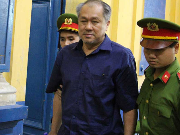 Trầm Bê xin ra ngoài sớm để...'làm điều tốt cho xã hội"