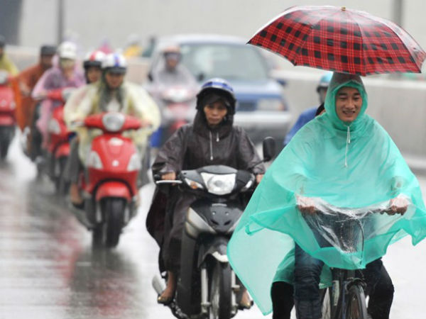 Ngày mai nhiệt độ giảm đột ngột tới 12 độ C, Bắc Bộ cổ vũ đội tuyển U23 Việt Nam trong mưa rét