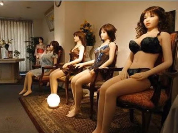 Nhà thổ búp bê tình dục ra đời, gái mại dâm Anh 'ế chỏng chơ'