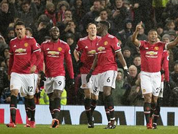 'Mourinho sẽ giúp M.U đuổi kịp Man City'
