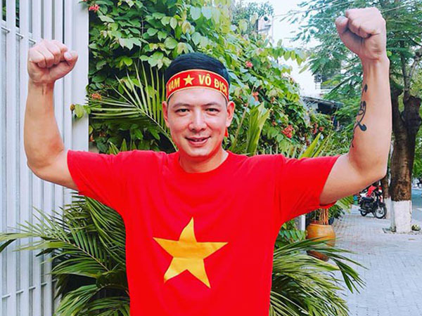 Sao Việt người bỏ show, người hào hứng sang Trung Quốc ủng hộ U23 Việt Nam
