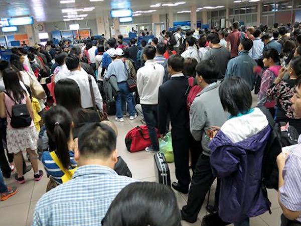 TP.HCM muốn tăng bay đêm để giảm ùn tắc ở Tân Sơn Nhất