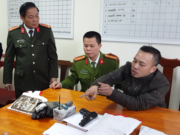Cướp ngân hàng ở Bắc Giang: 'Em không nghĩ được nhiều tiền thế'!