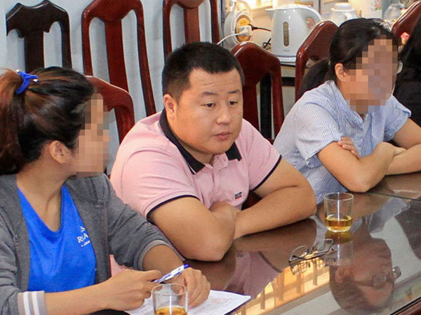 Phát hiện nhóm người Trung Quốc kinh doanh du lịch 'chui' ở Nha Trang
